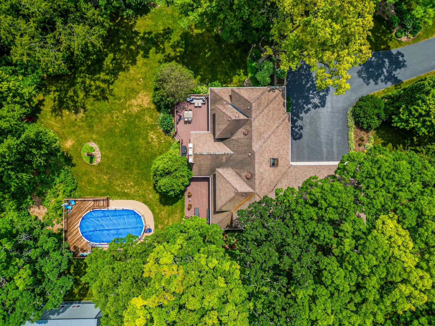 28W520 Pamela Court, West Chicago, IL 60185