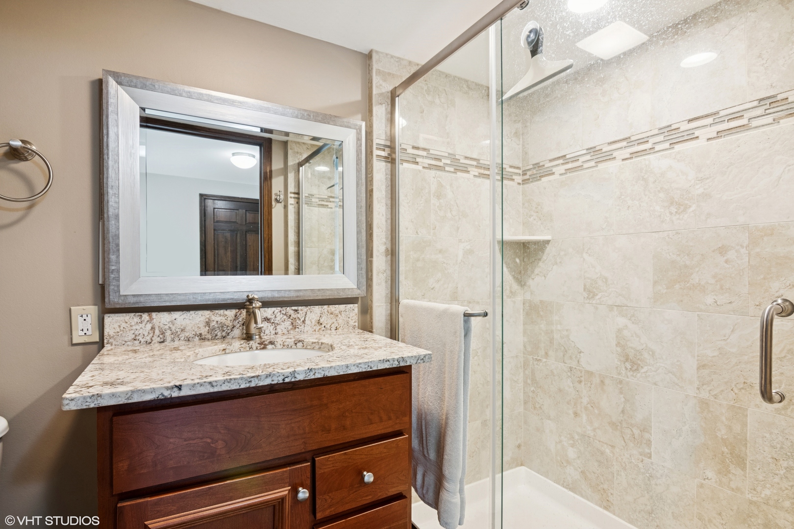 28W520 Pamela Court, West Chicago, IL 60185
