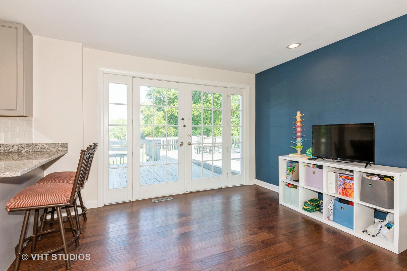 2N617 Virginia Avenue, Glen Ellyn, IL 60137