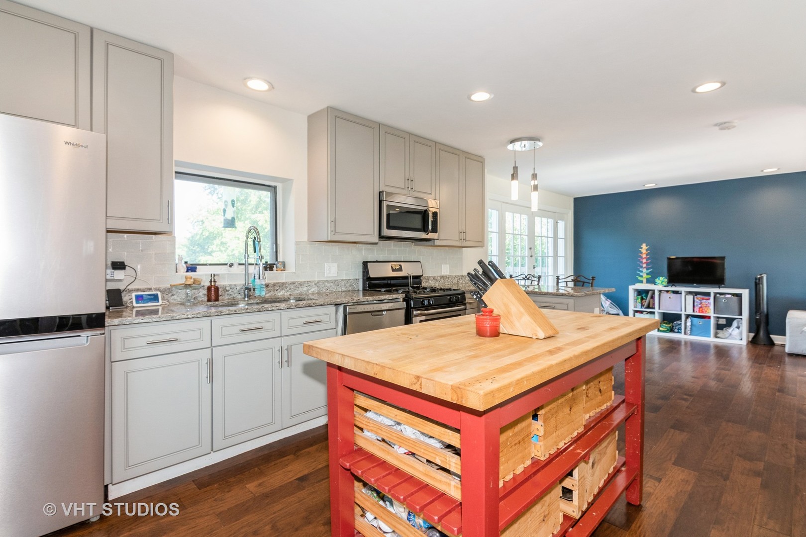 2N617 Virginia Avenue, Glen Ellyn, IL 60137