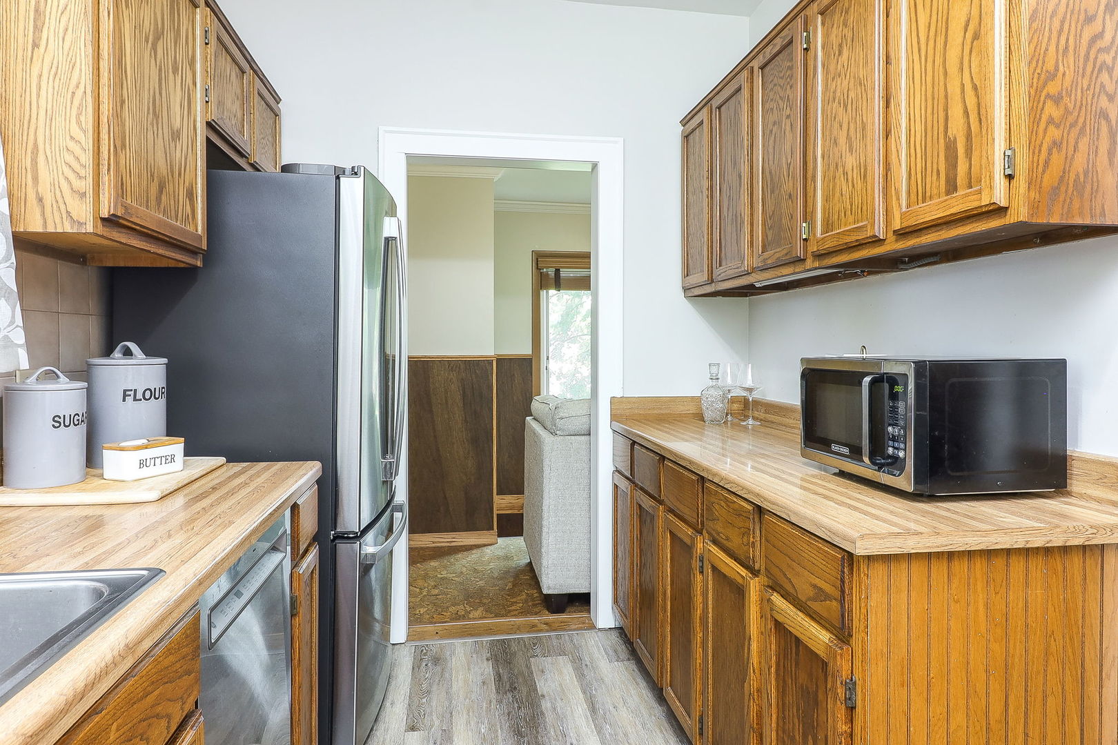 10828 W Grand Avenue, Melrose Park, IL 60164