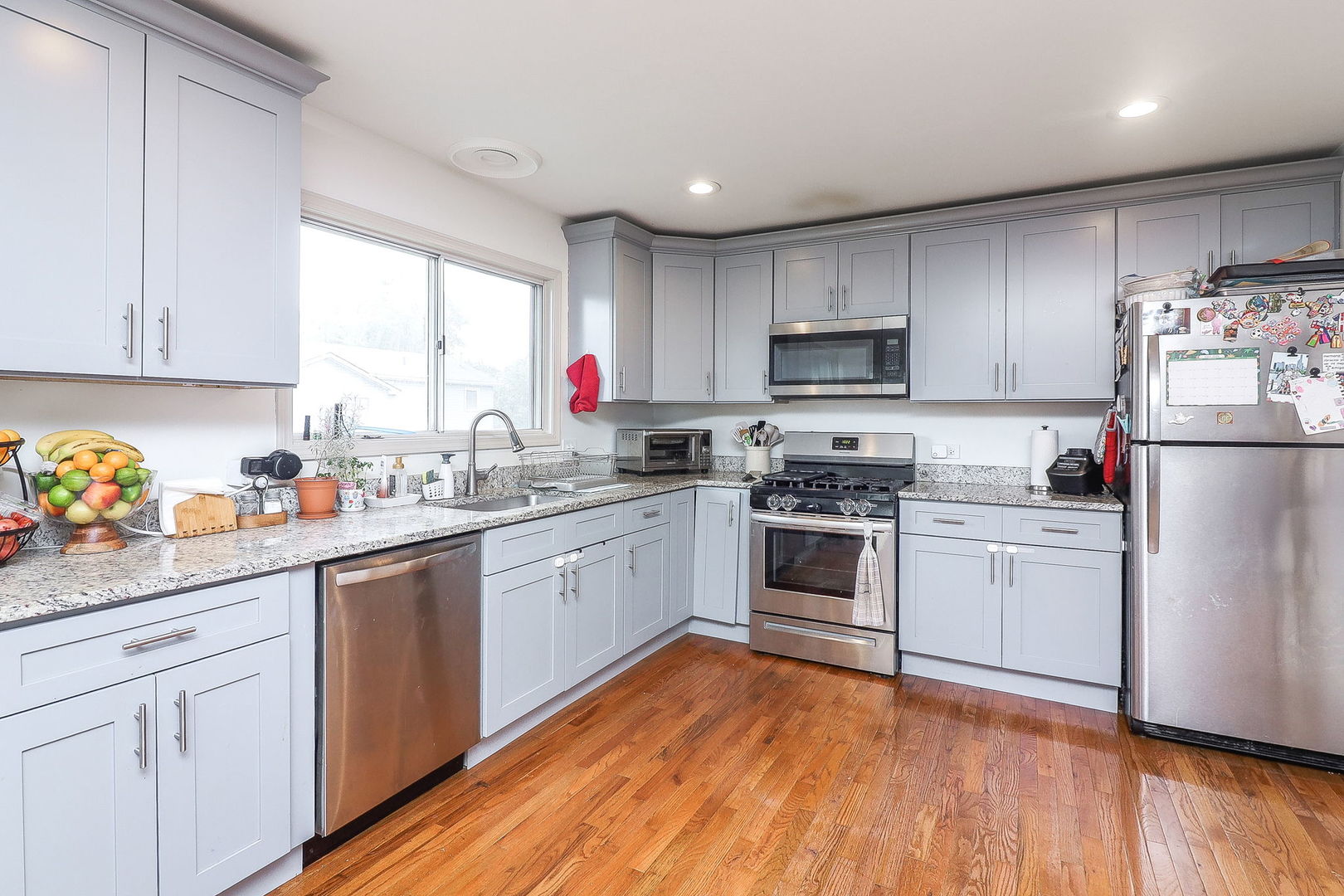 304 Thistle Drive, Bolingbrook, IL 60490
