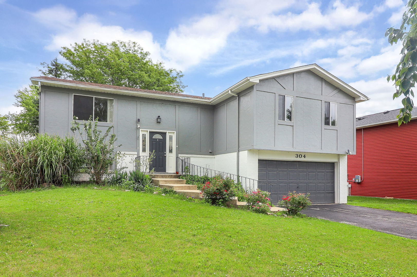 304 Thistle Drive, Bolingbrook, IL 60490
