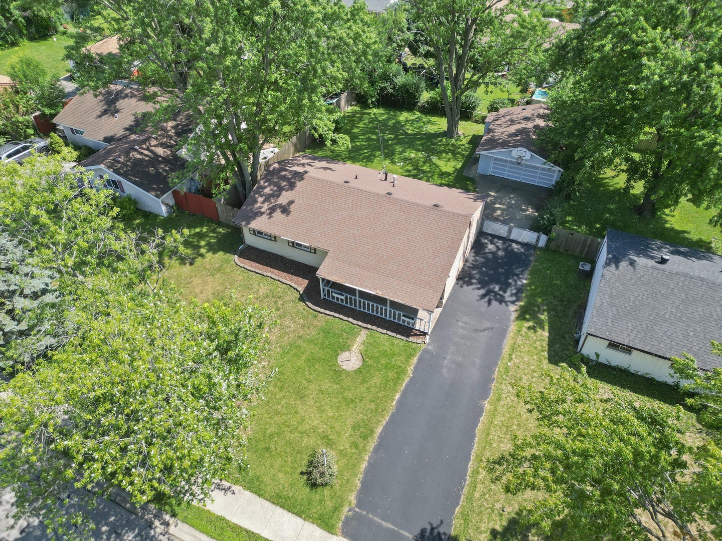 121 Cypress Drive, Bolingbrook, IL 60440