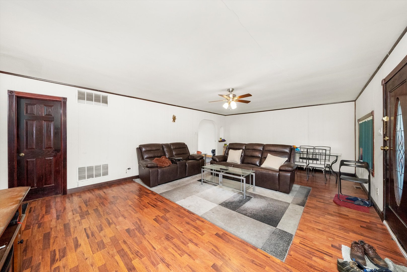 121 Cypress Drive, Bolingbrook, IL 60440