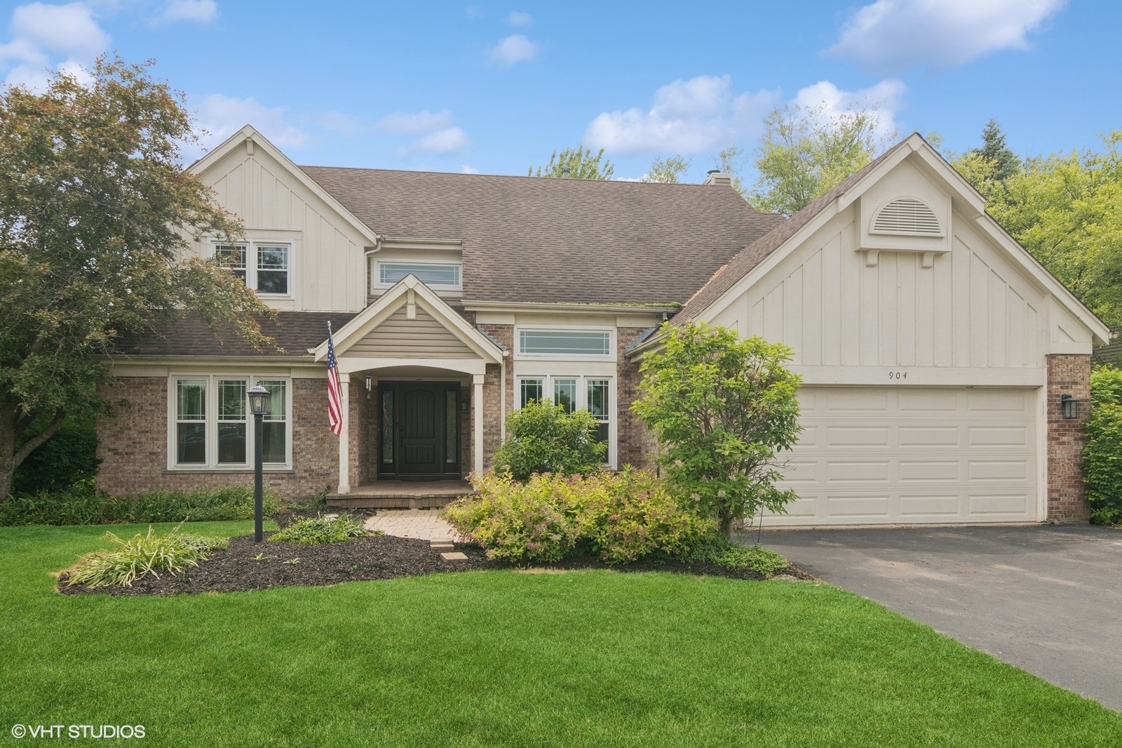 904 Warwick Lane, Lake Zurich, IL 60047