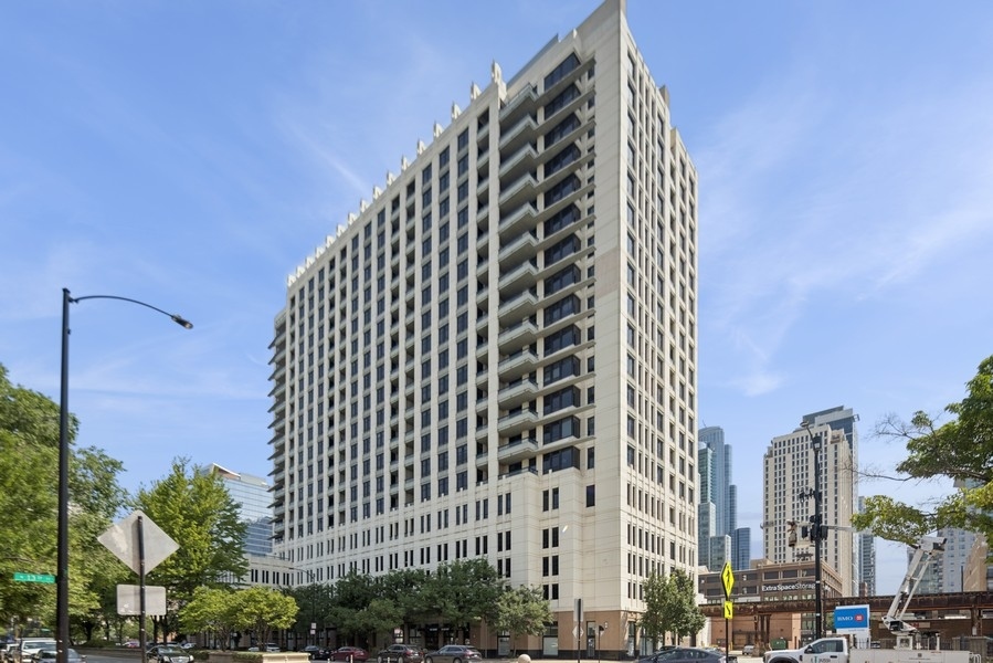 1255 S STATE Street #1010, Chicago, IL 60605
