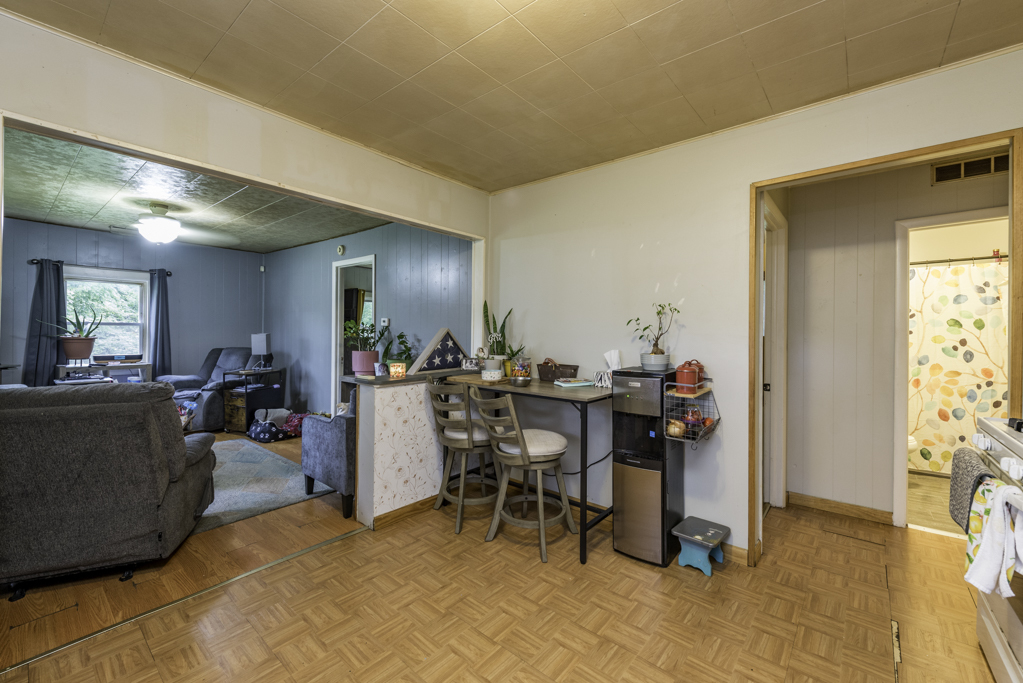 12716 W Grandview Avenue, Waukegan, IL 60085