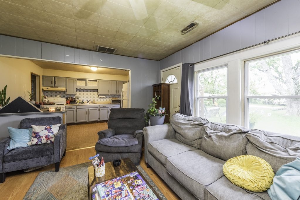 12716 W Grandview Avenue, Waukegan, IL 60085