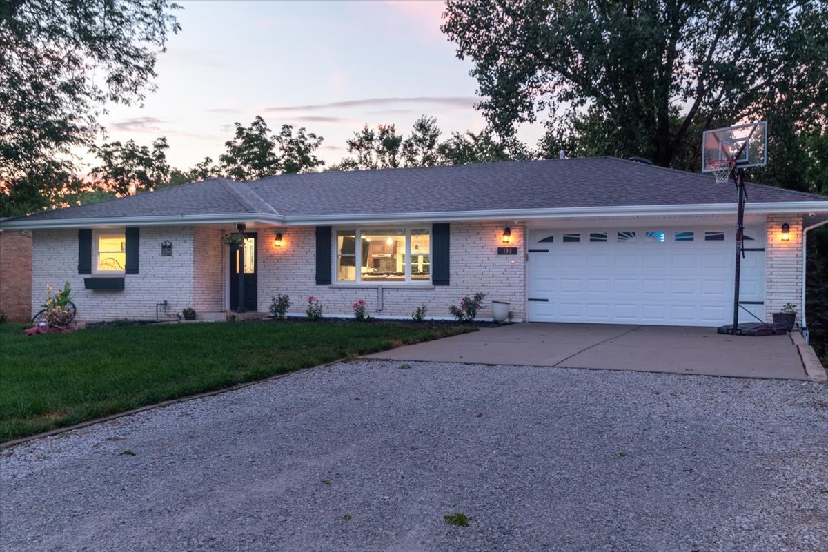 133 Barbara Lane, New Lenox, IL 60451