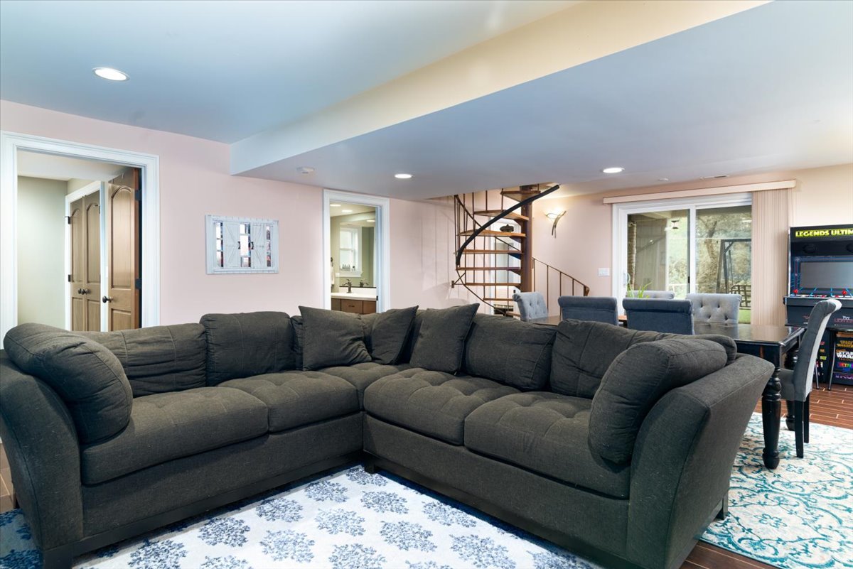 133 Barbara Lane, New Lenox, IL 60451
