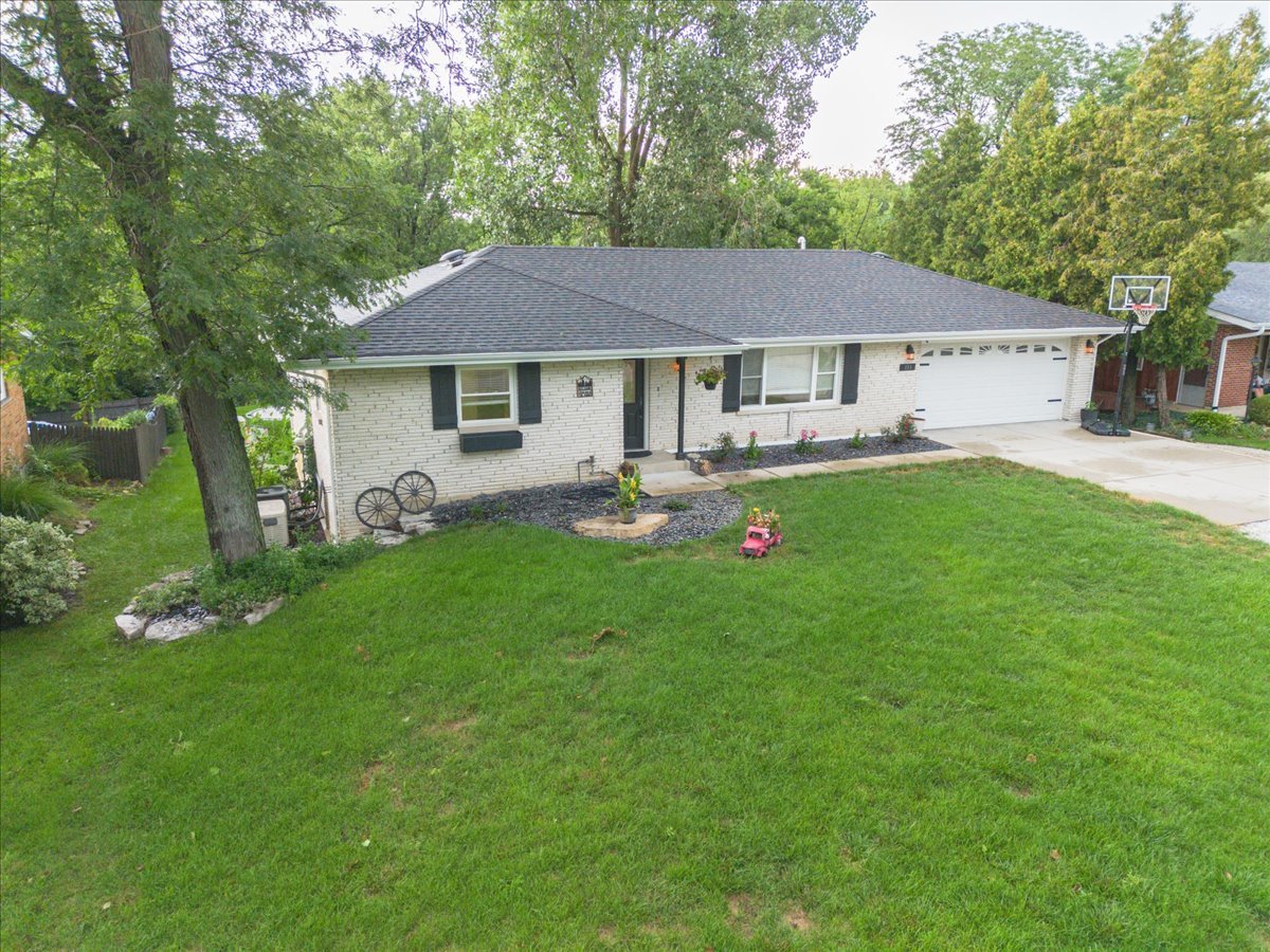 133 Barbara Lane, New Lenox, IL 60451