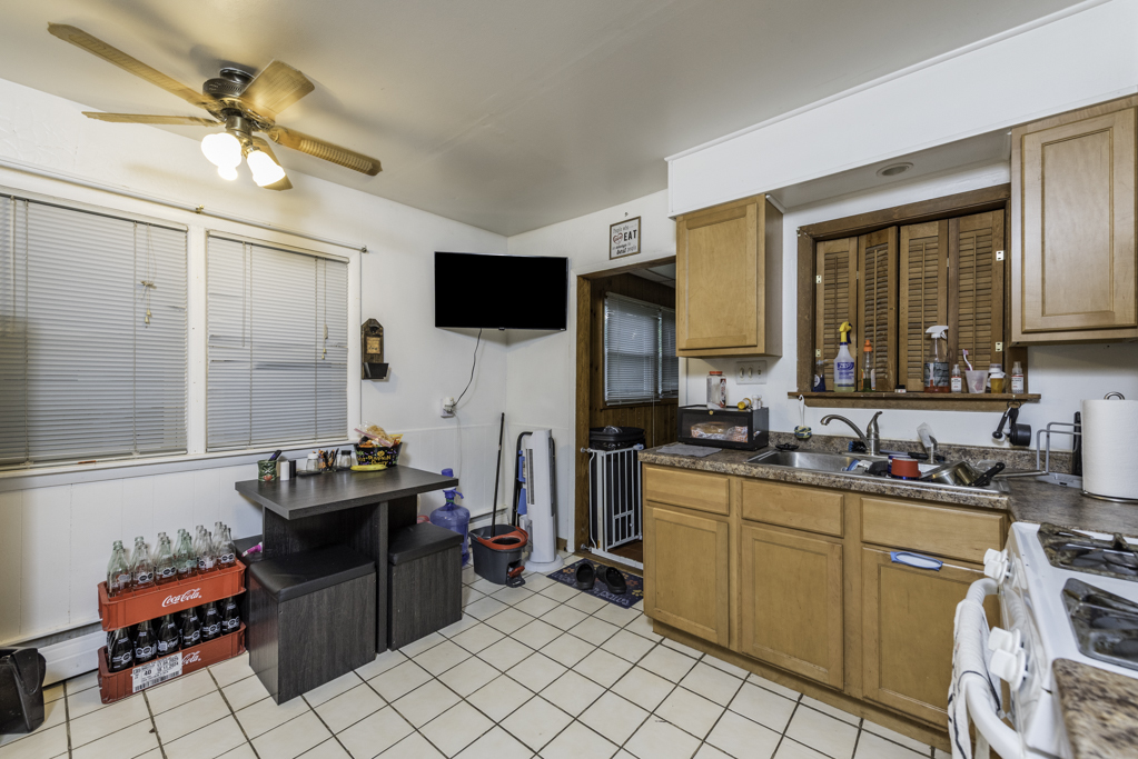 12698 W Grandview Avenue, Waukegan, IL 60085