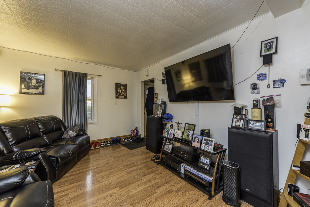 12698 W Grandview Avenue, Waukegan, IL 60085