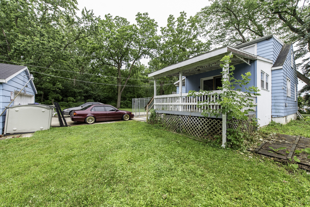 12698 W Grandview Avenue, Waukegan, IL 60085