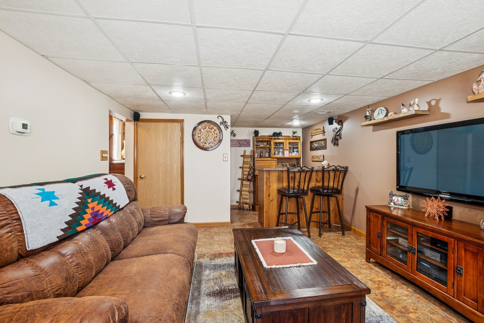 8900 S 85th Avenue, Hickory Hills, IL 60457