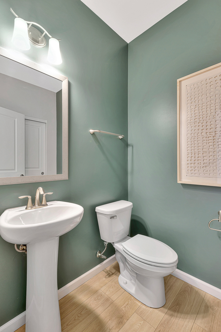 2611 Lawlor Lane, Naperville, IL 60564