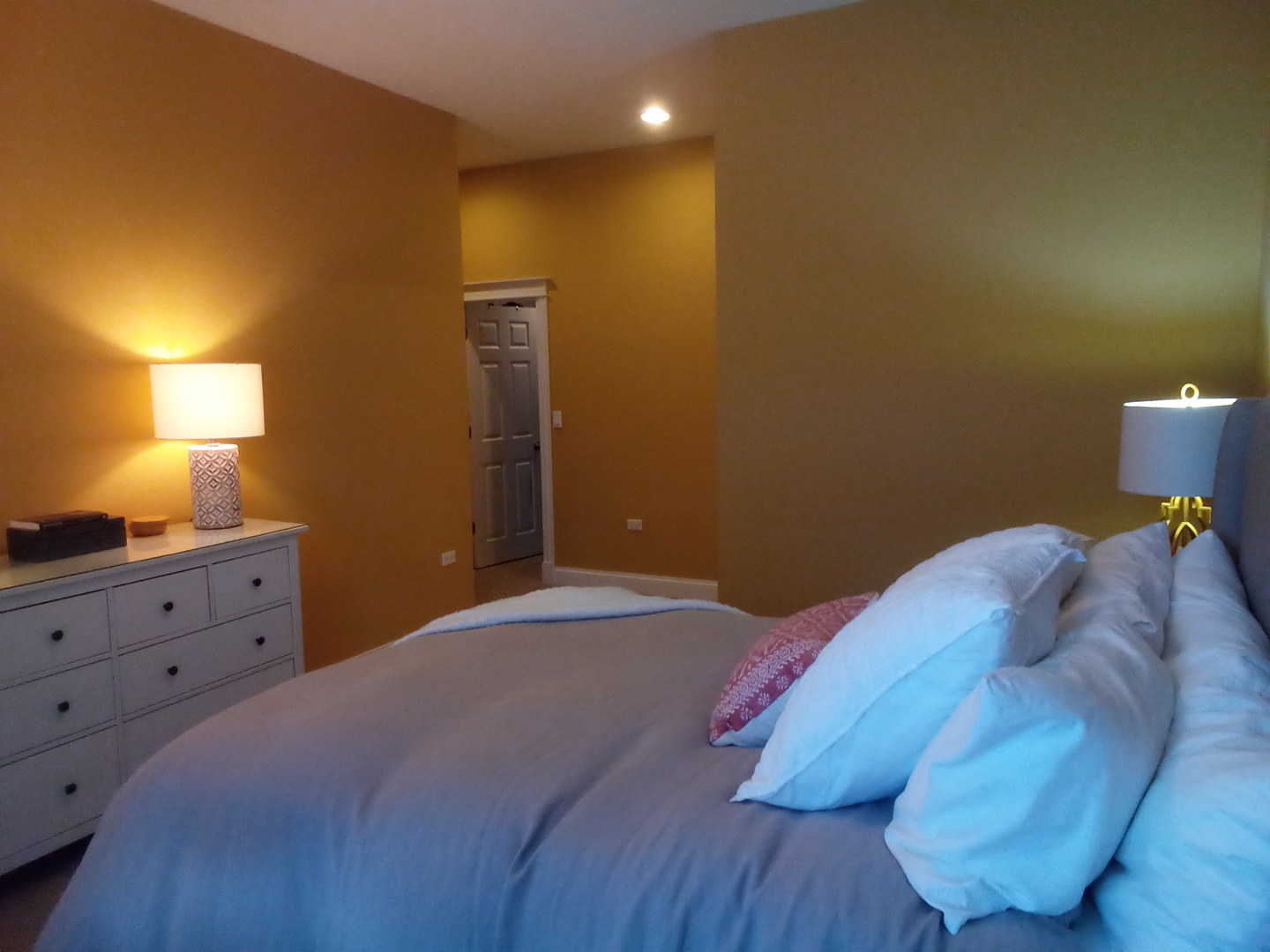 3755 N Racine Avenue #2C, Chicago, IL 60613