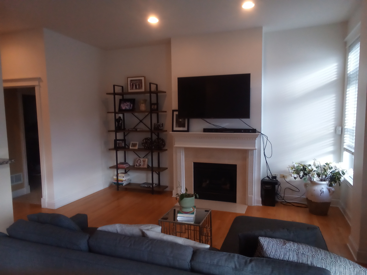 3755 N Racine Avenue #2C, Chicago, IL 60613