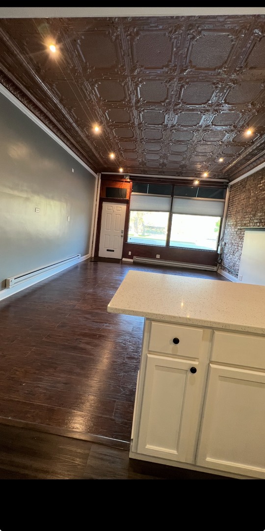 3960 S Western Avenue, Chicago, IL 60609