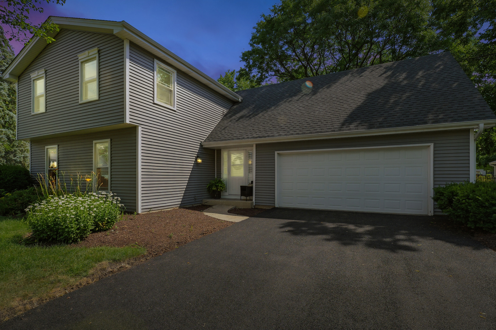 1168 Banbury Circle, Naperville, IL 60540