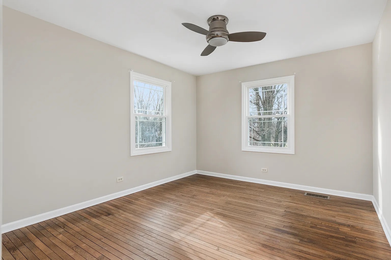 1168 Banbury Circle, Naperville, IL 60540