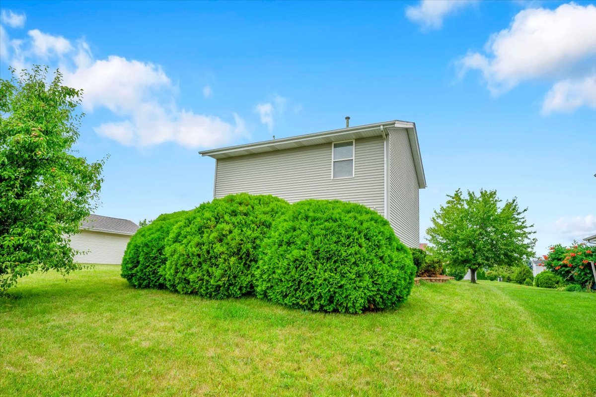 6621 Samantha Lane, Rockford, IL 61107