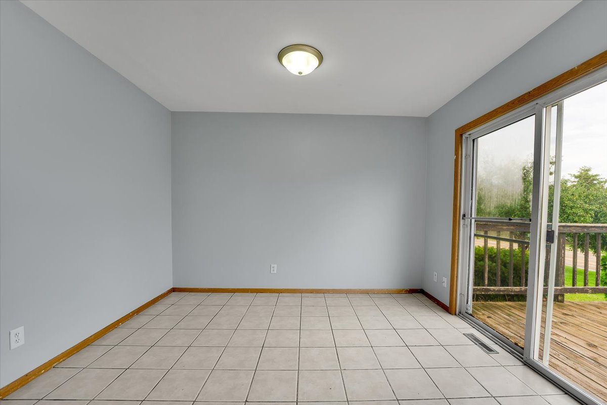 6621 Samantha Lane, Rockford, IL 61107