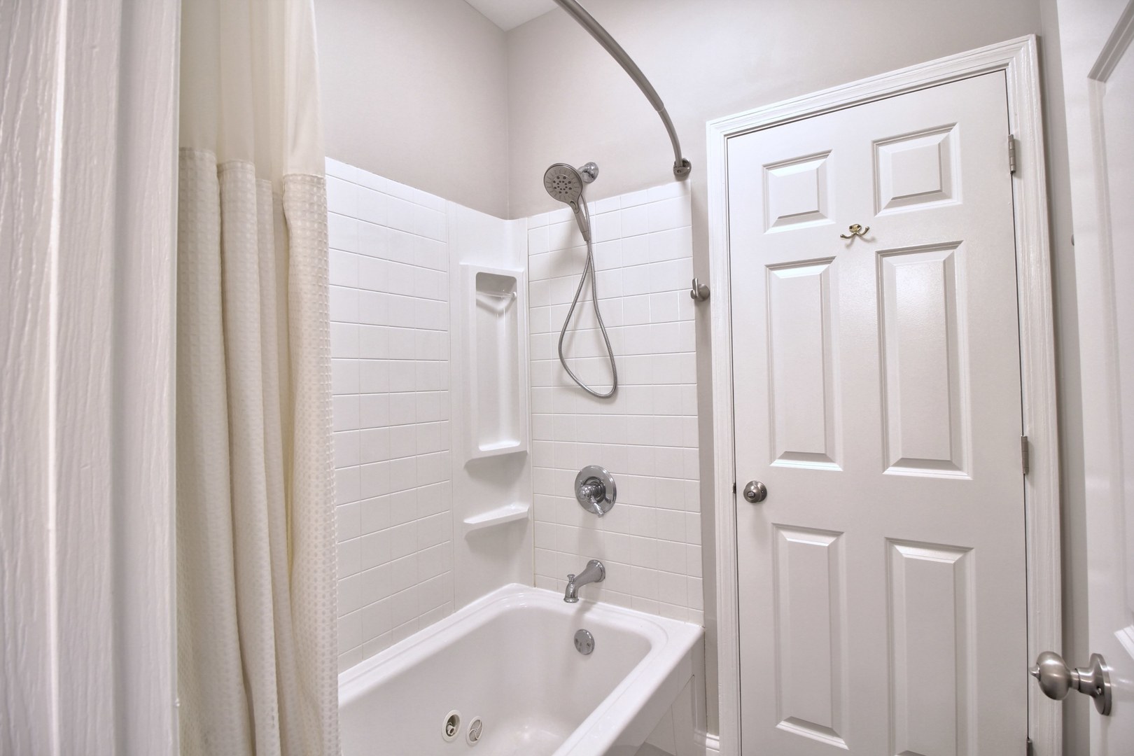 13905 S OAKDALE Court, Plainfield, IL 60544