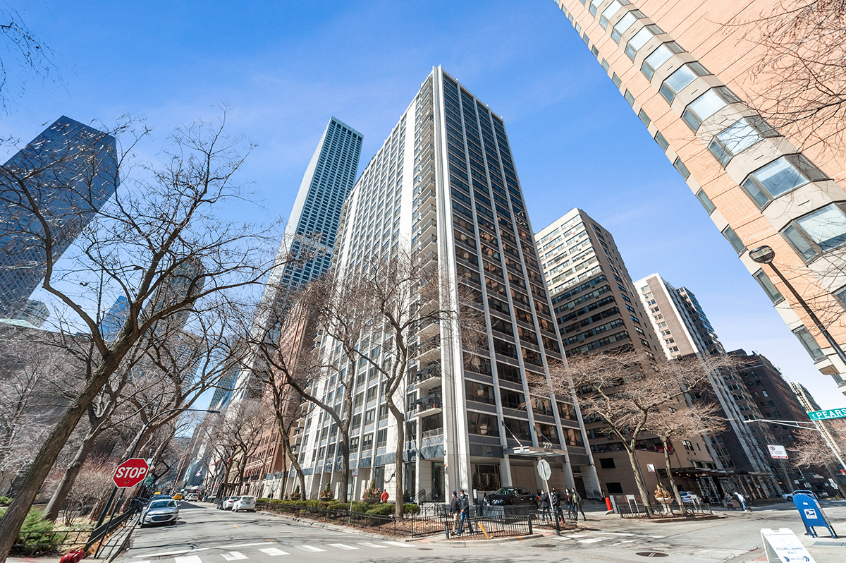 222 E Pearson Street #2606, Chicago, IL 60611