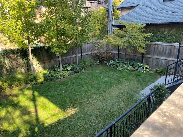 454 W Barry Avenue #1, Chicago, IL 60657