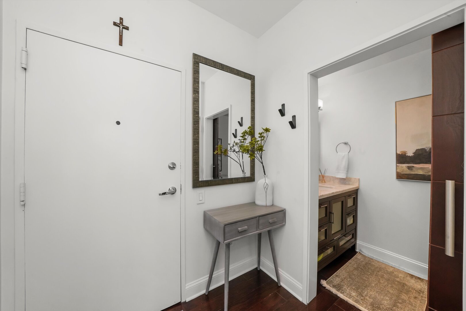 653 N Kingsbury Street #2106, Chicago, IL 60654