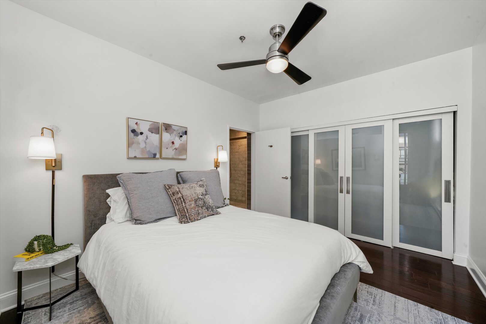 653 N Kingsbury Street #2106, Chicago, IL 60654