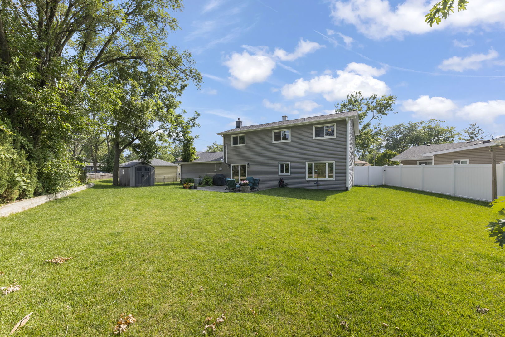 1061 Daniel Court, Lombard, IL 60148