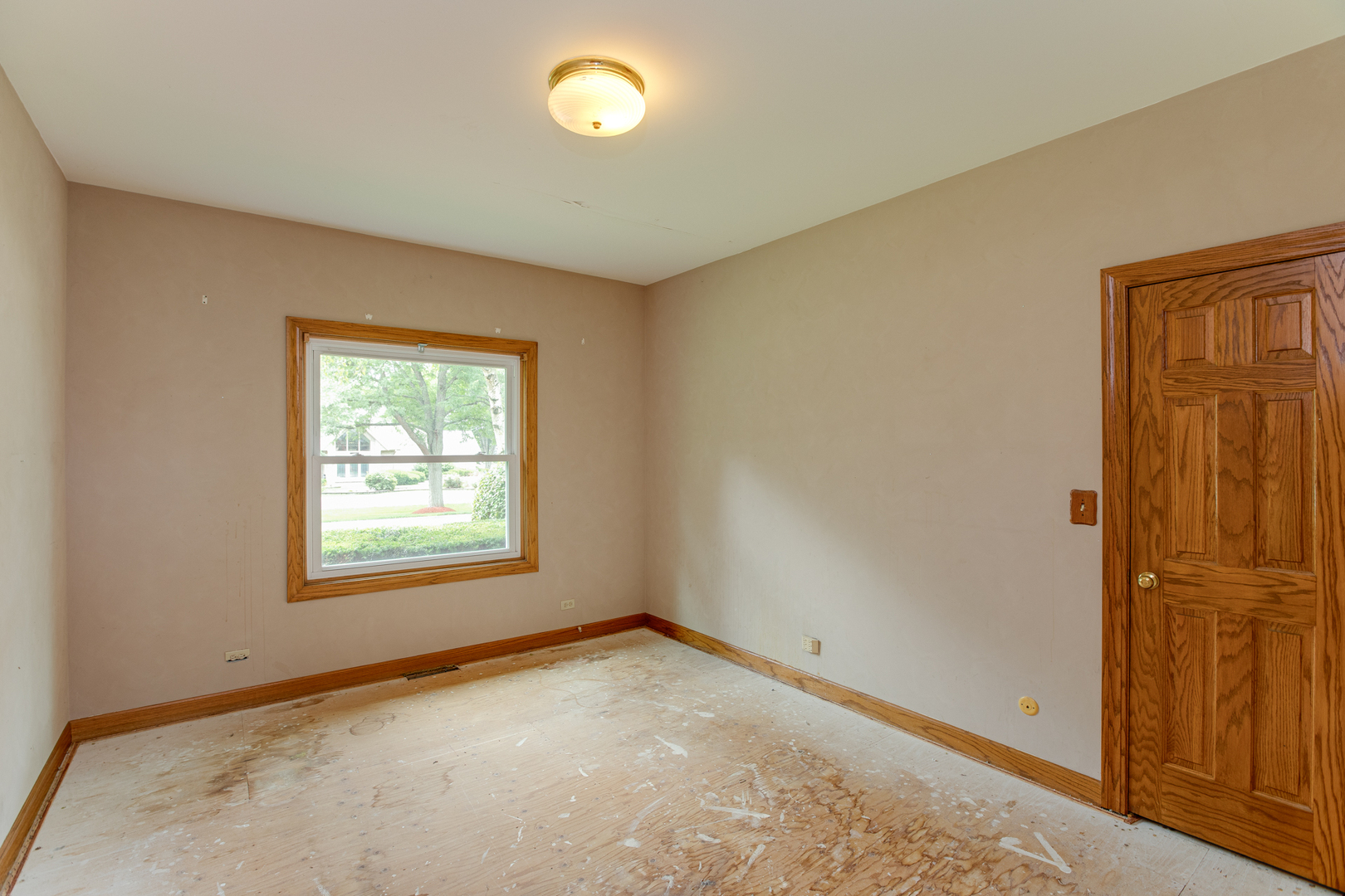 29W354 Beech Court, West Chicago, IL 60185