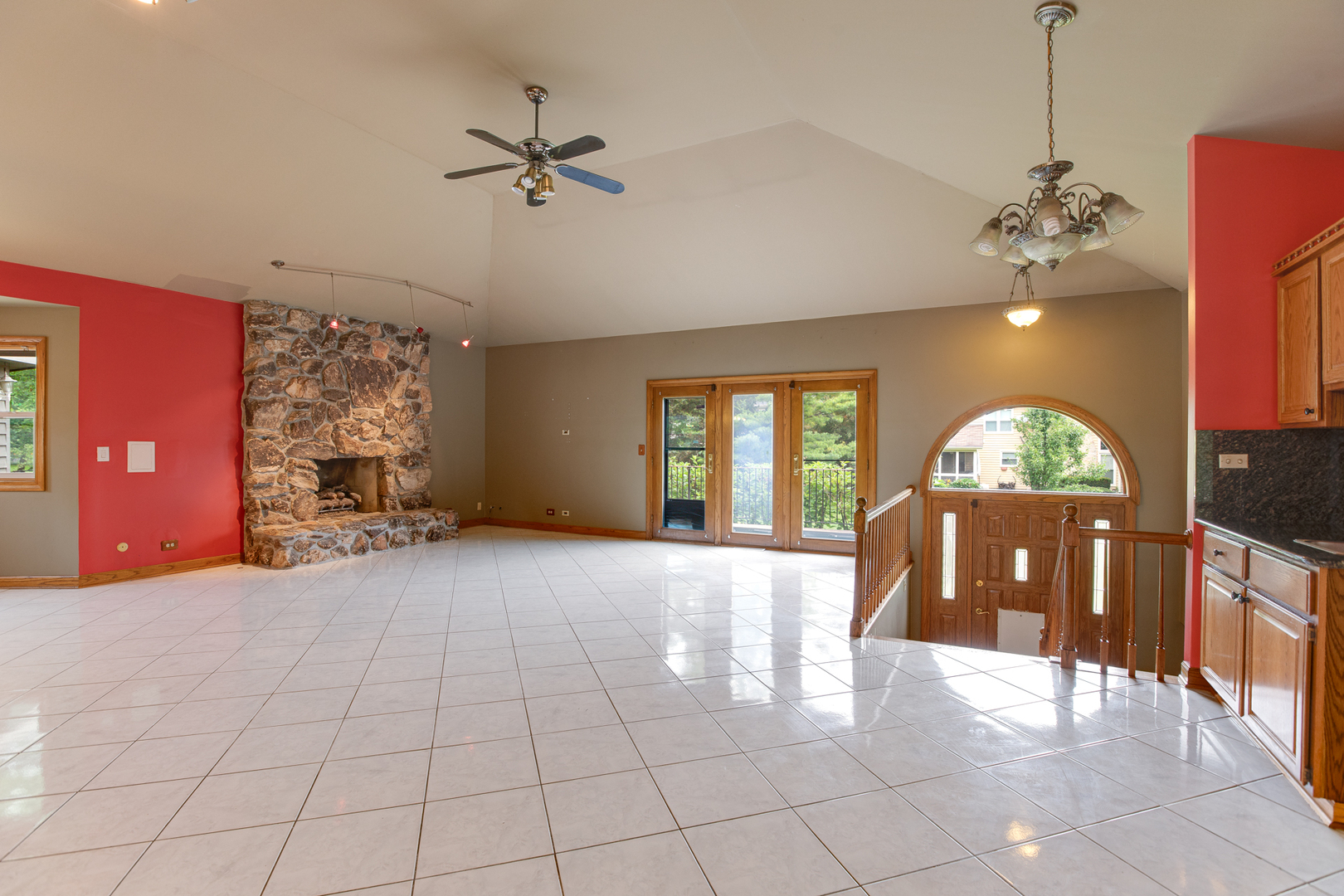 29W354 Beech Court, West Chicago, IL 60185