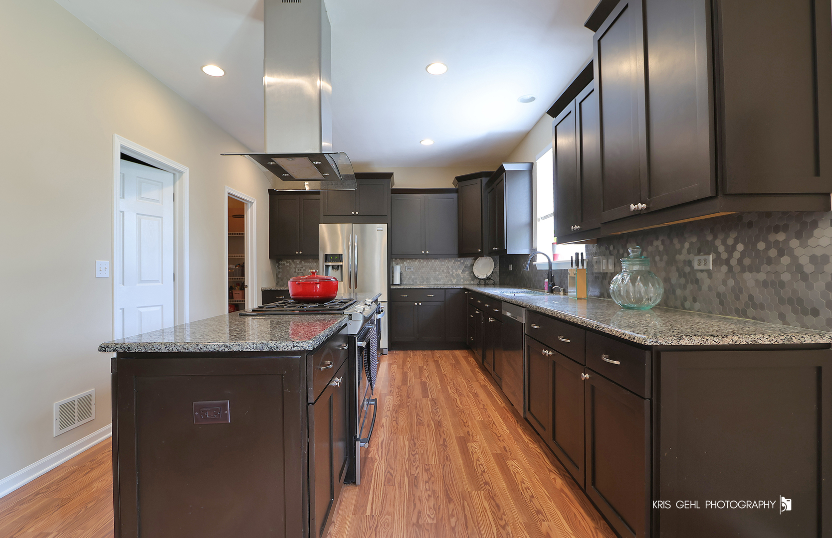 3100 Farmington Drive, Lindenhurst, IL 60046