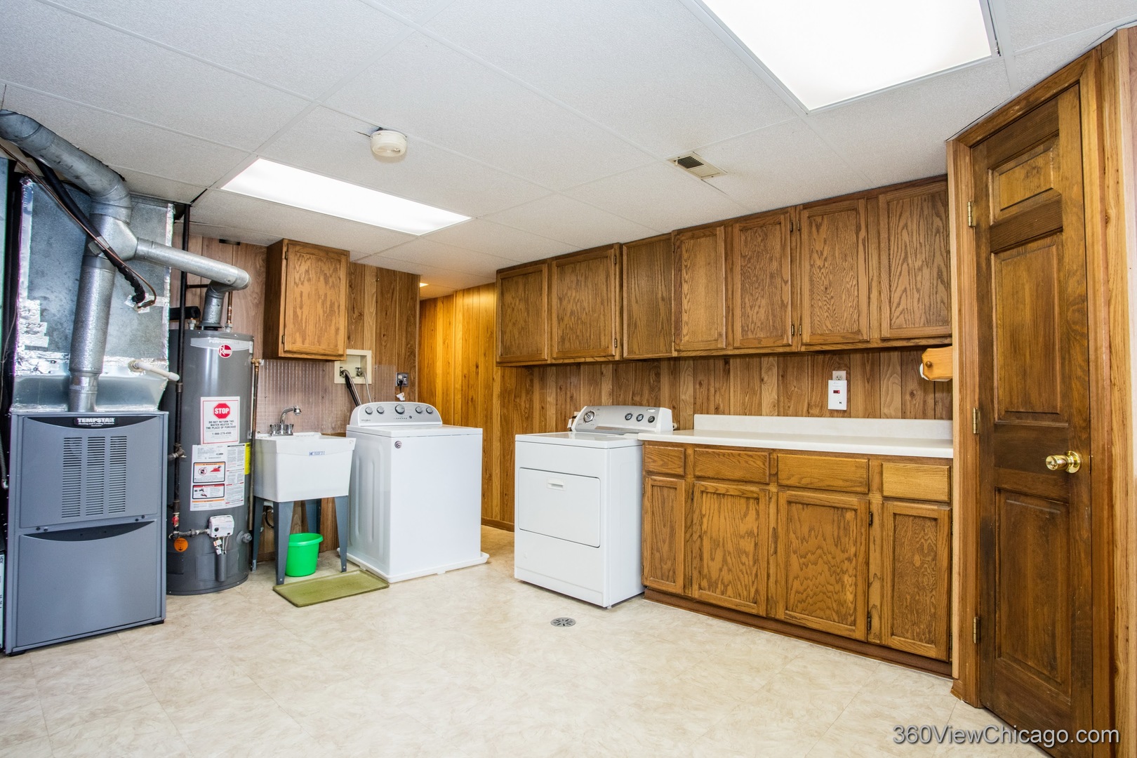 3273 Drew Street, Downers Grove, IL 60515