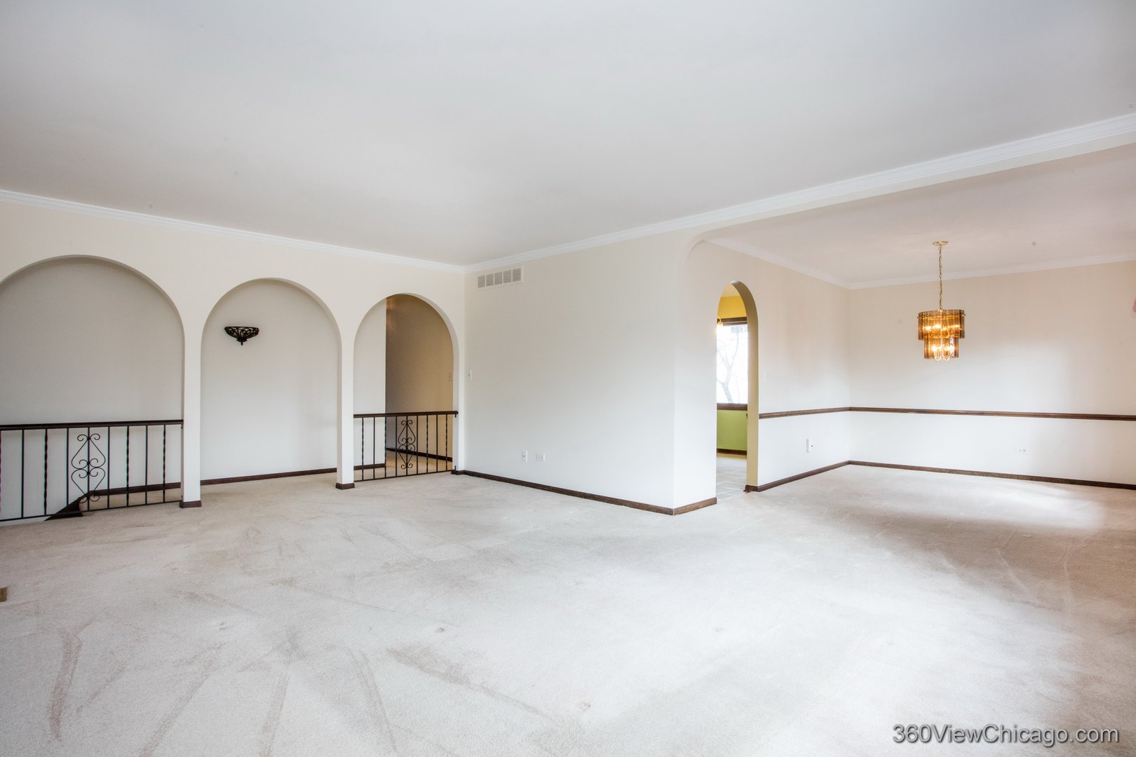 3273 Drew Street, Downers Grove, IL 60515