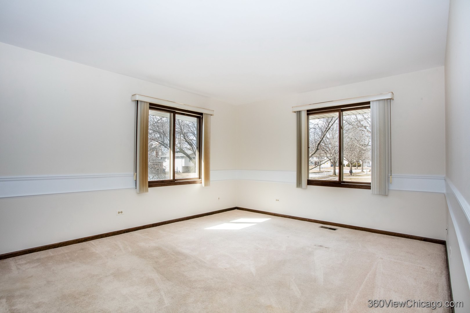 3273 Drew Street, Downers Grove, IL 60515