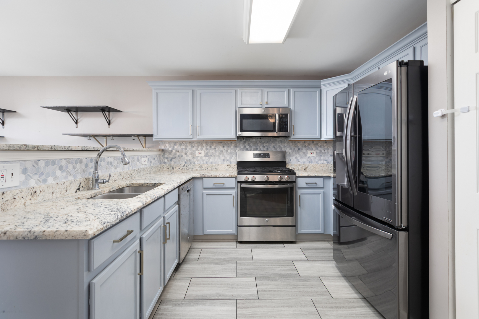 395 Cascade Lane #0, Oswego, IL 60543