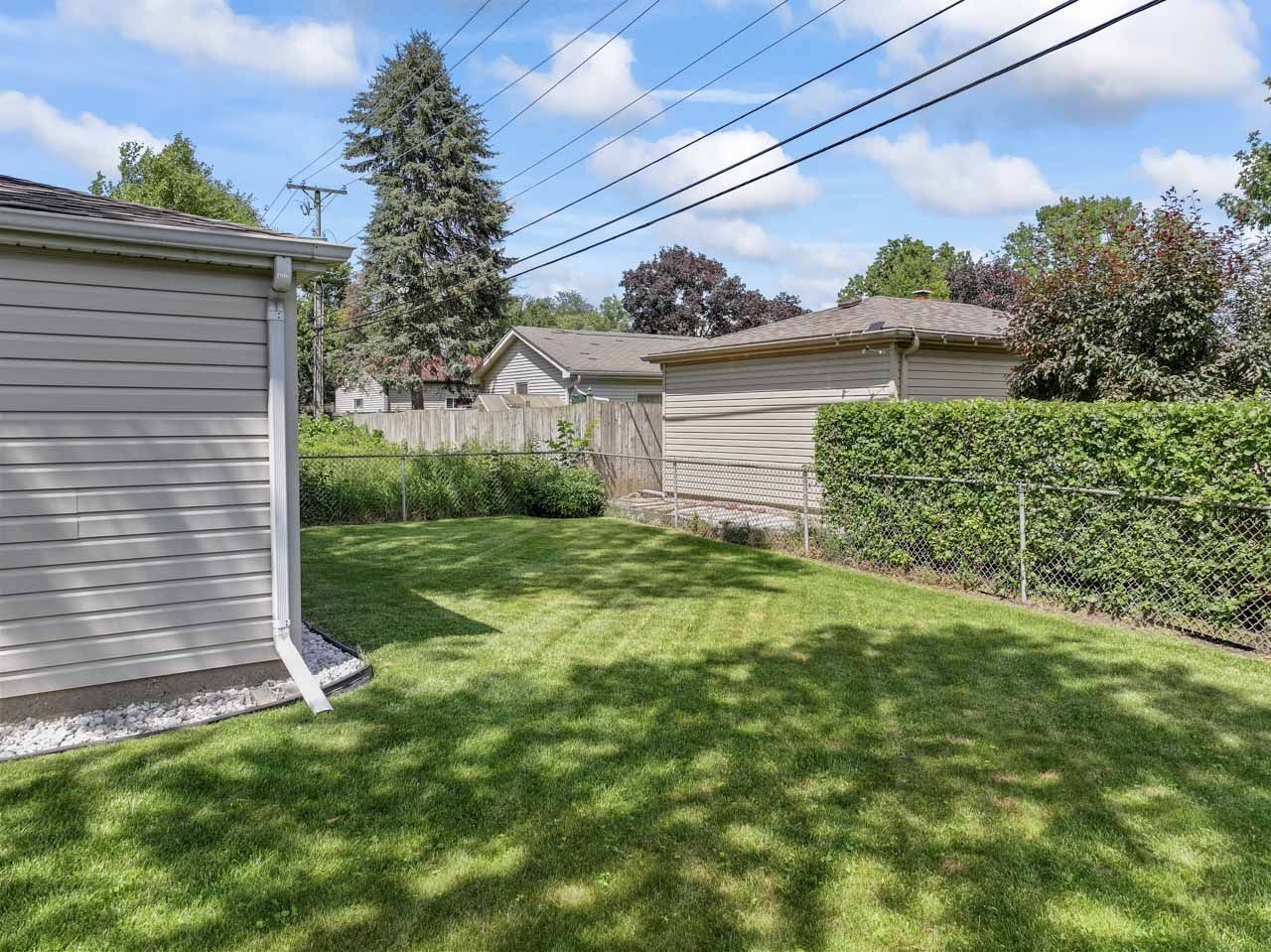 603 N Pine Street, Mount Prospect, IL 60056