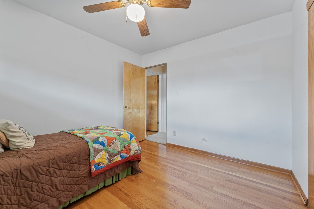 603 N Pine Street, Mount Prospect, IL 60056