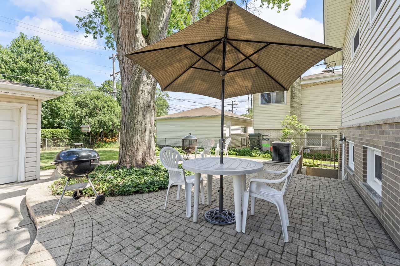 603 N Pine Street, Mount Prospect, IL 60056