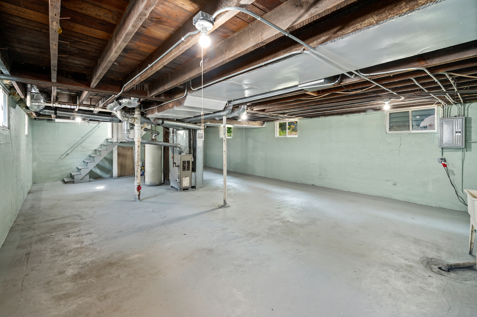541 N May Street, Aurora, IL 60506