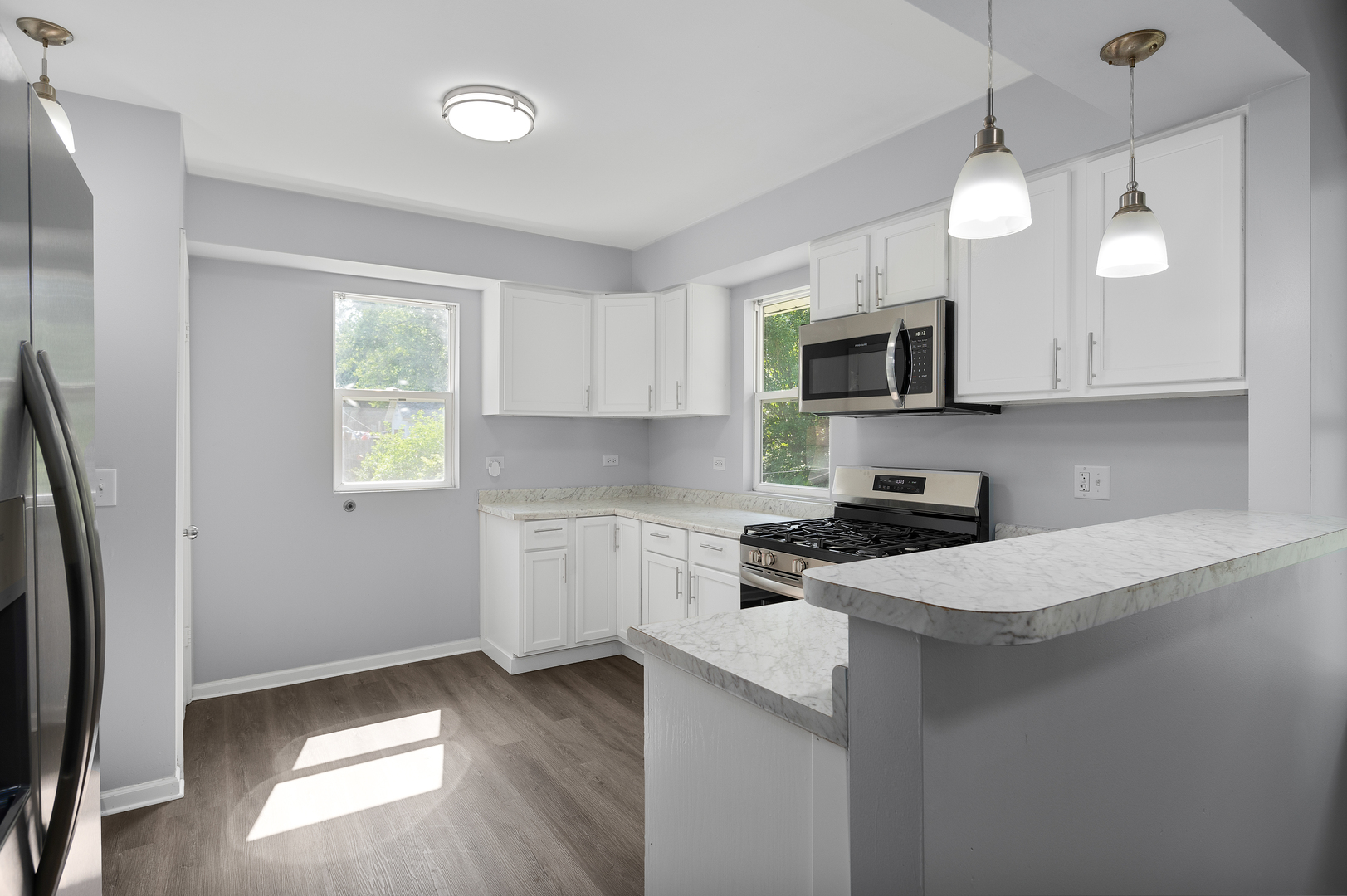 541 N May Street, Aurora, IL 60506