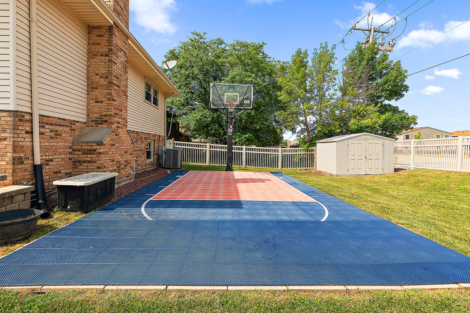 16401 Prairie Drive, Tinley Park, IL 60477