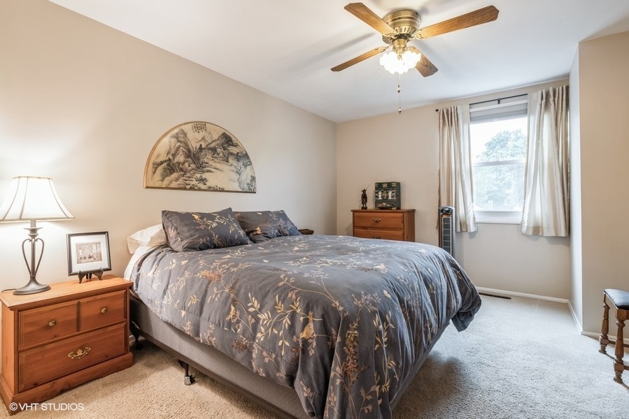 643 Darlington Lane, Crystal Lake, IL 60014
