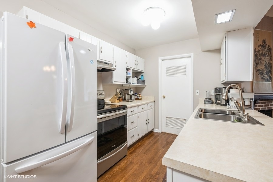 643 Darlington Lane, Crystal Lake, IL 60014