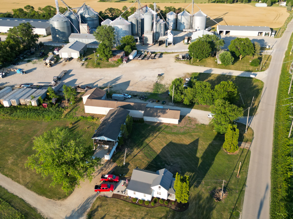 21820 W Railroad Street, Marengo, IL 60152